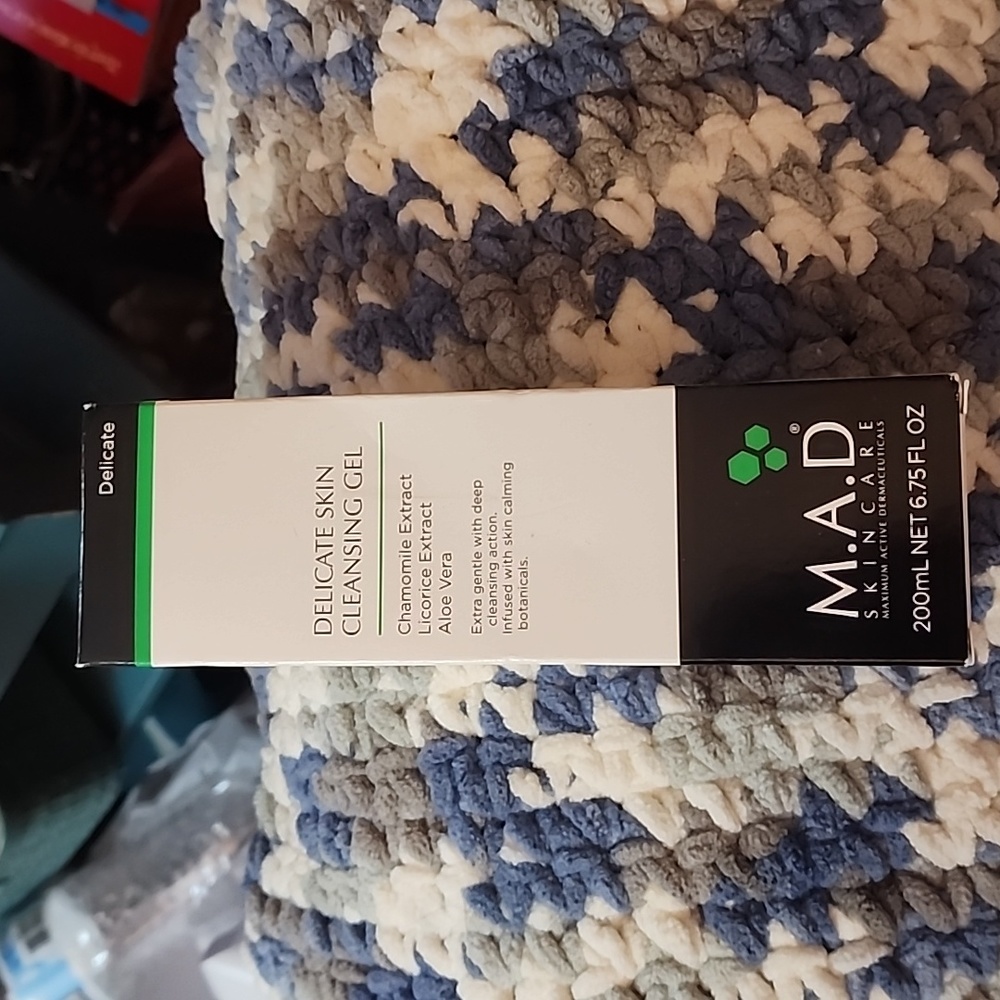 M.A.D Delicate Skin cleansing Gel 6.75oz